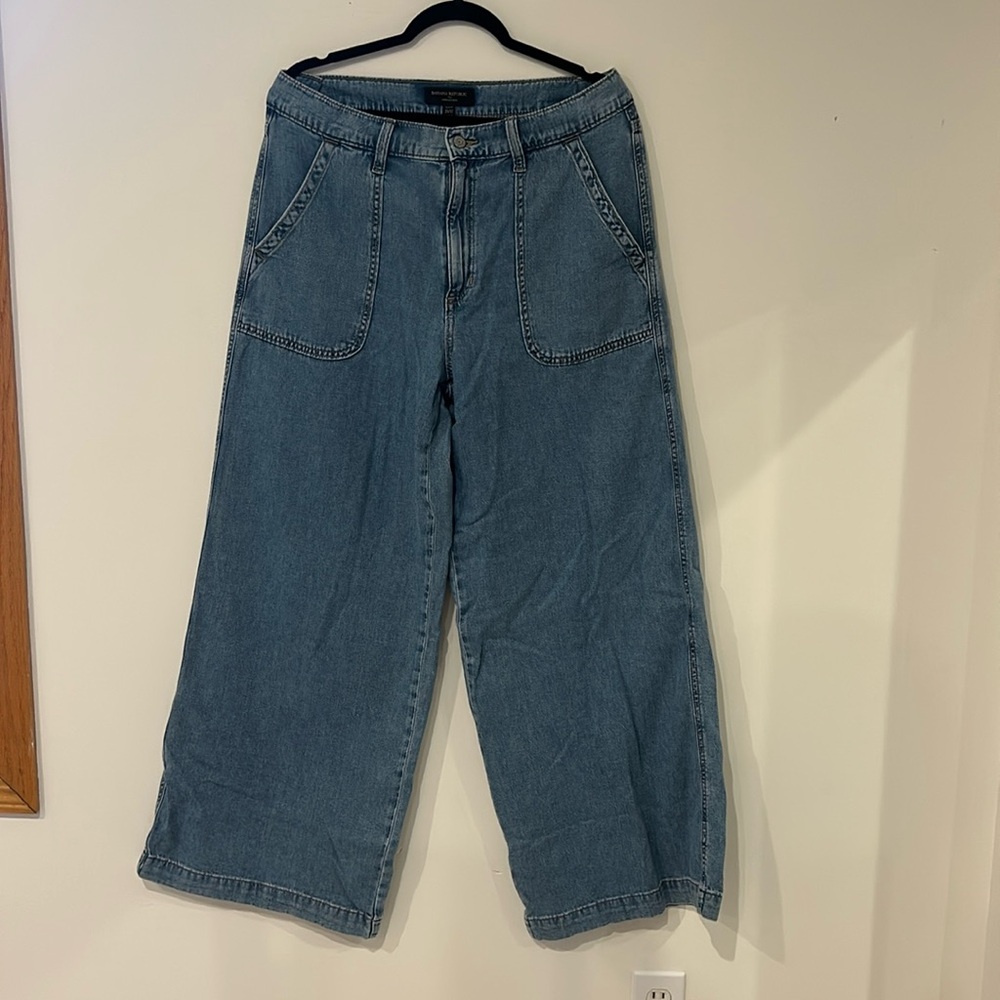 Banana republic mid rise, wide leg jeans
